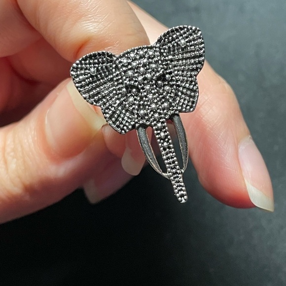 Elephant Statement Ring - Picture 3 of 7